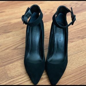 Kendall + Kylie Gloria Black Suede Heels